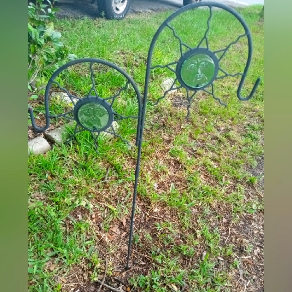 Unique vintage Sun Faces Shepherds pole for Garden Plants or Chimes